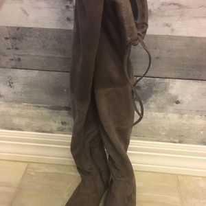 Knee High Zipper Boots